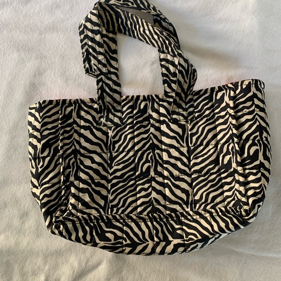 Jim Thompson Drawstring Silk Tote Zebra Print with Red Interior - Handbag Purse - Picture 6 of 8